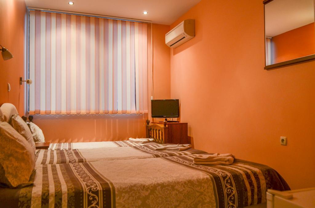 ספרבה בניה Guest House Ivel מראה חיצוני תמונה
