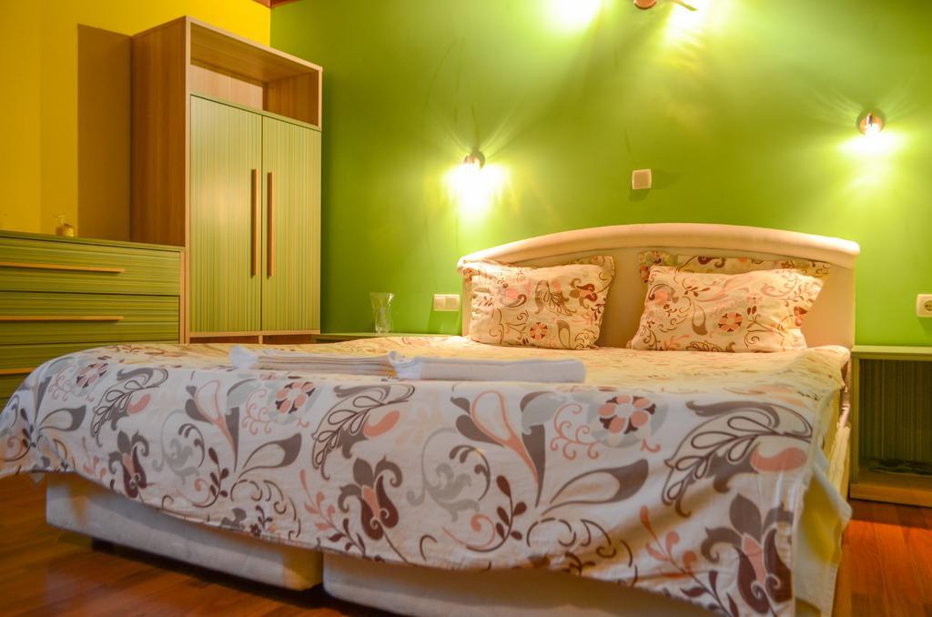 ספרבה בניה Guest House Ivel מראה חיצוני תמונה